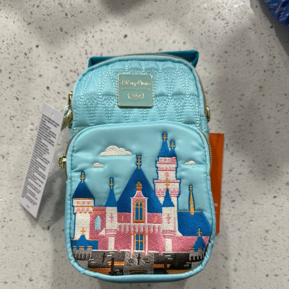 Lug Disneyland Sleeping Beauty Castle Skeeter Mini